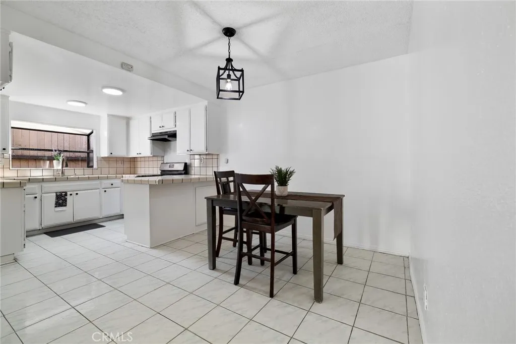 13534 Cordary Avenue 14, Hawthorne, California 90250 home-pic-10
