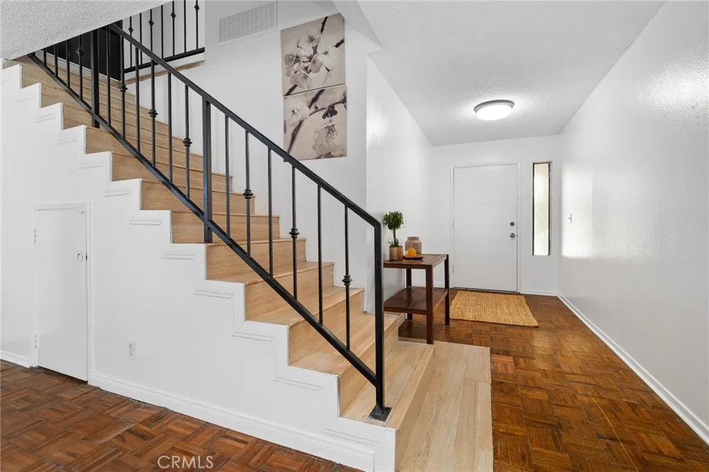 13534 Cordary Avenue 14, Hawthorne, California 90250 home-pic-16