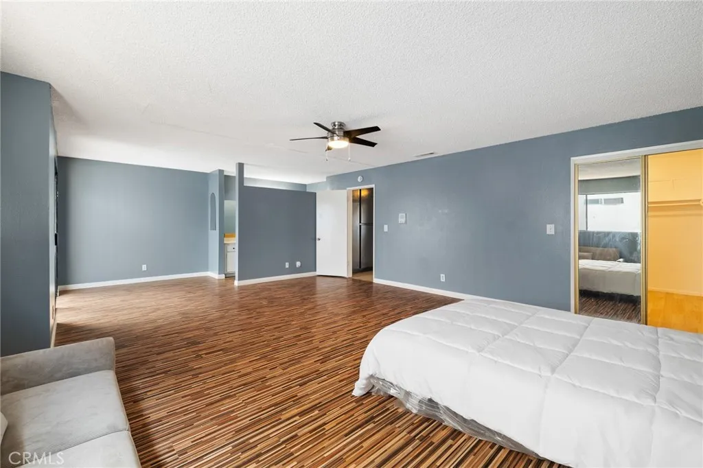 13534 Cordary Avenue 14, Hawthorne, California 90250 home-pic-20
