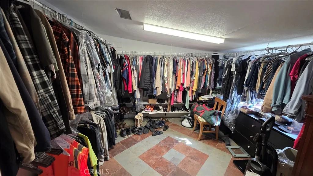 1642 Fourth Street, Norco, California 92860 home-pic-30