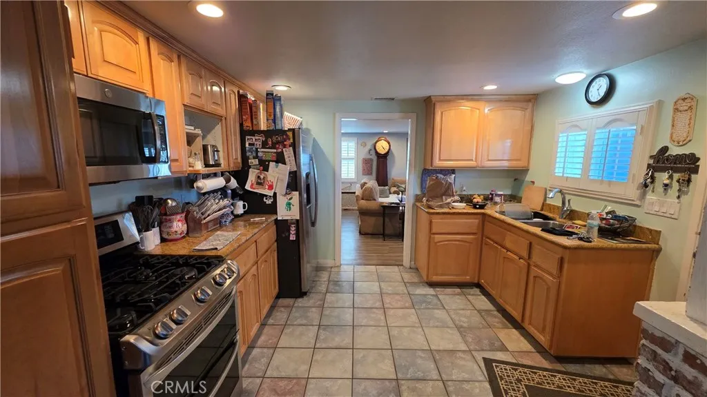 1642 Fourth Street, Norco, California 92860 home-pic-17