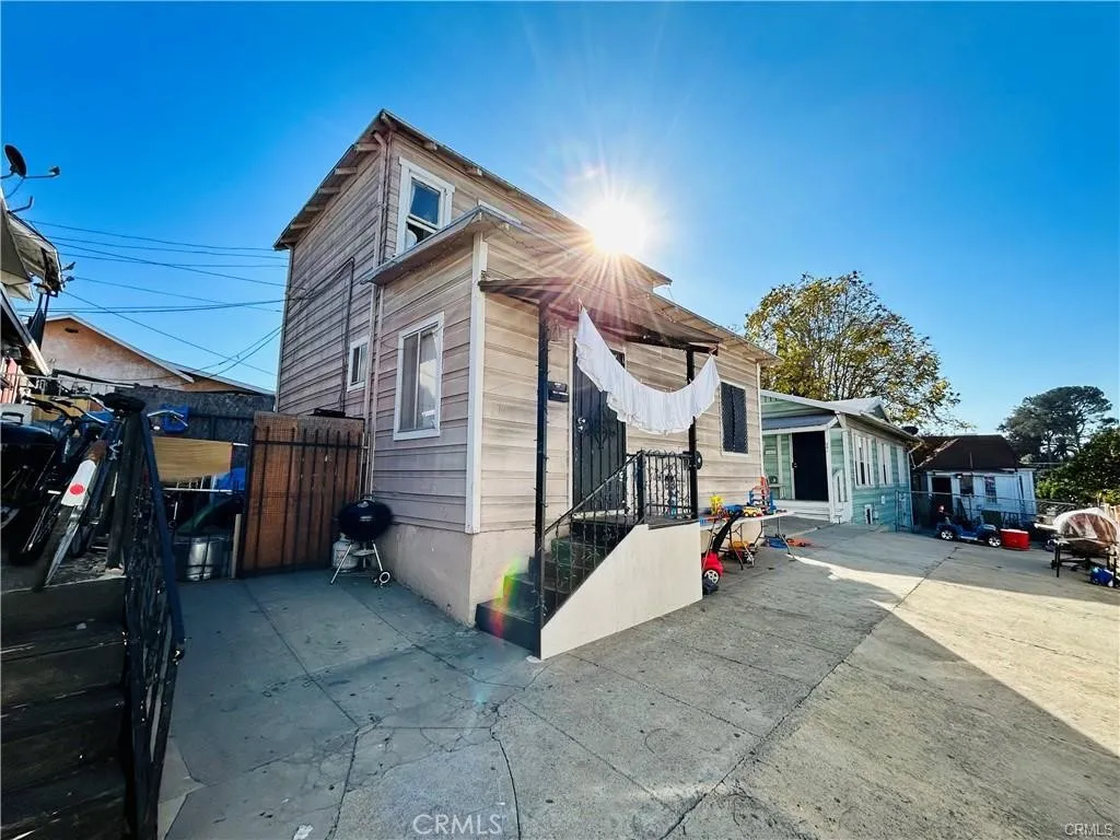 1530 W Temple Street, Los Angeles, California 90026 home-pic-3