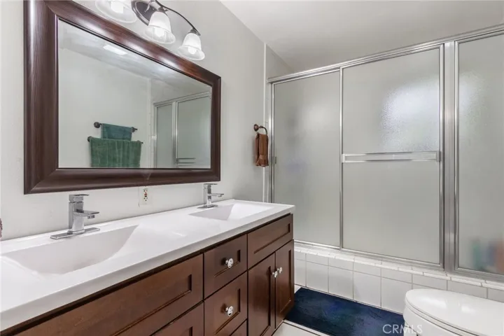 9340 Burnet Ave, North Hills, California 91343