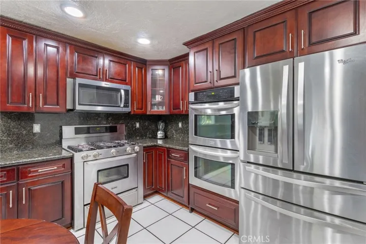 9340 Burnet Ave, North Hills, California 91343