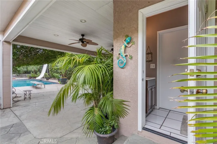 9340 Burnet Ave, North Hills, California 91343