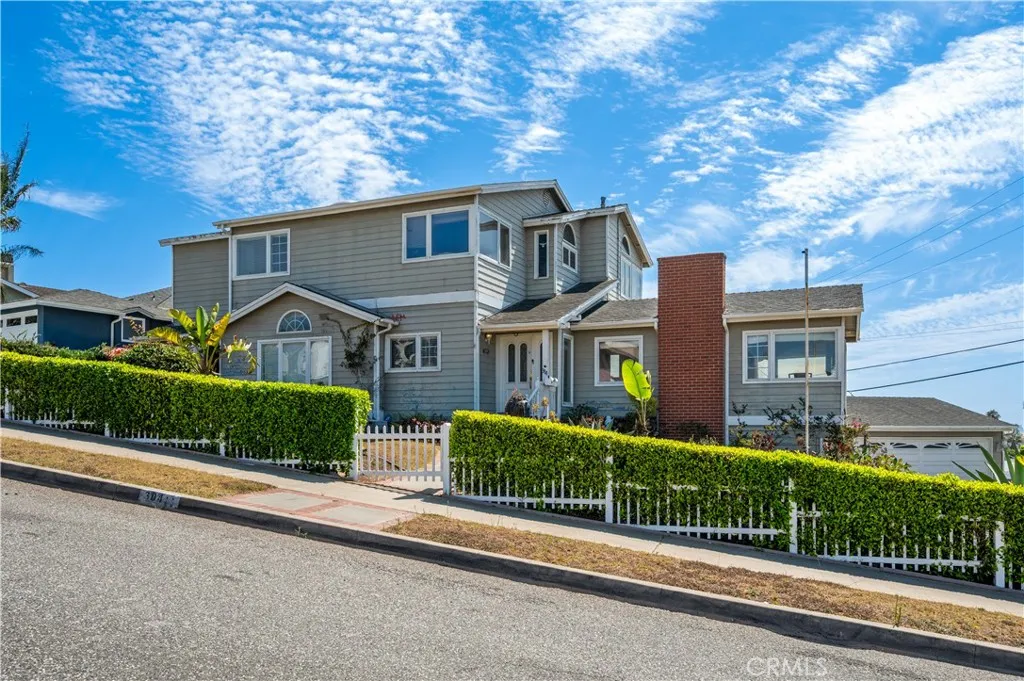 304 Avenue E, Redondo Beach, California 90277 home-pic-4