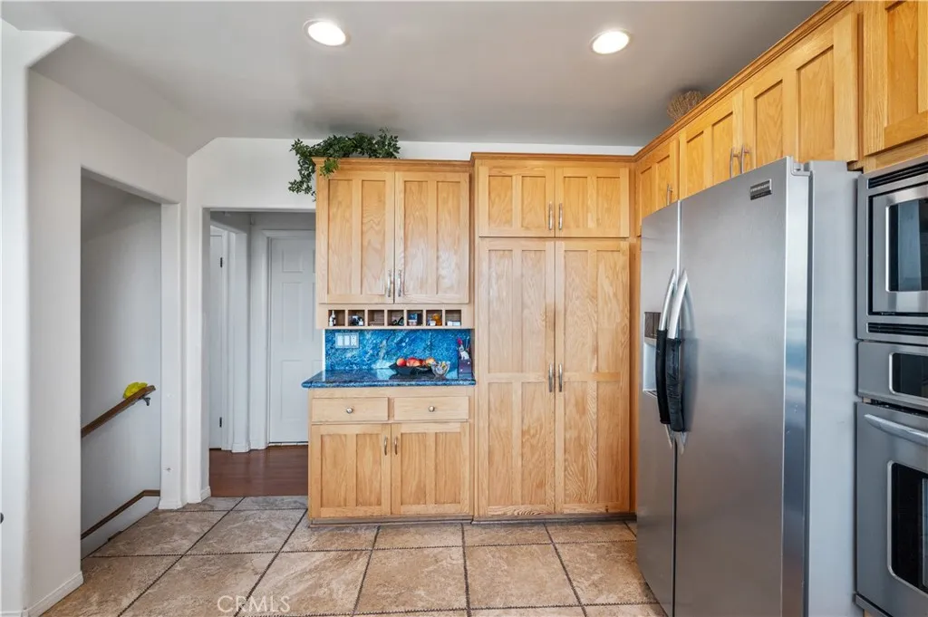 304 Avenue E, Redondo Beach, California 90277 home-pic-17