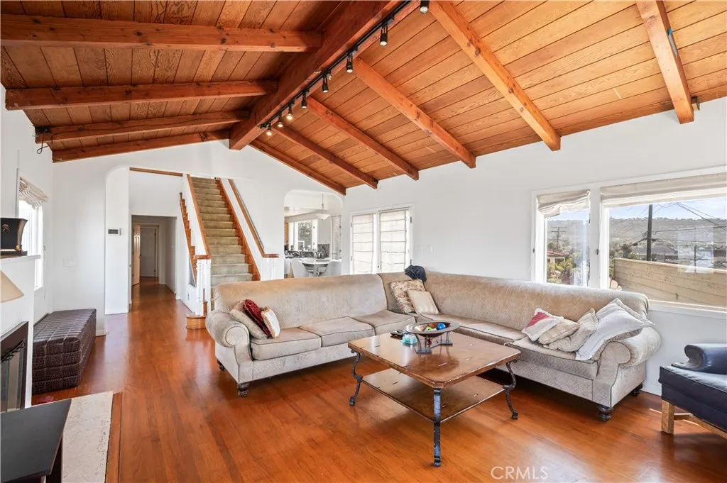304 Avenue E, Redondo Beach, California 90277 home-pic-11