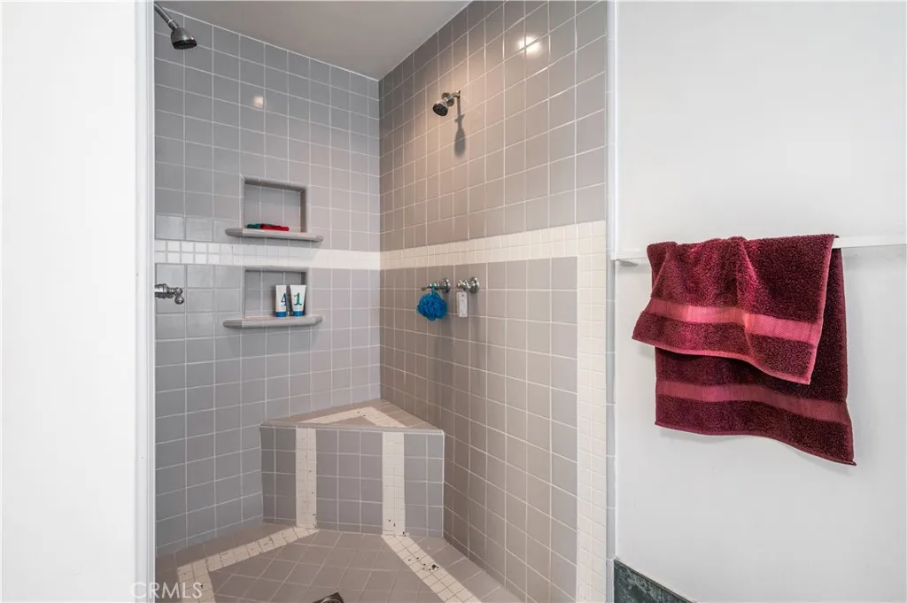 304 Avenue E, Redondo Beach, California 90277 home-pic-24