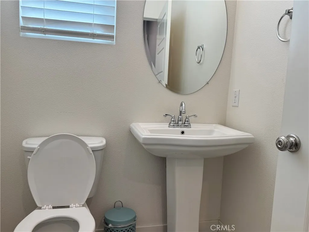 12745 Watt Lane B, Sylmar, California 91342 home-pic-21