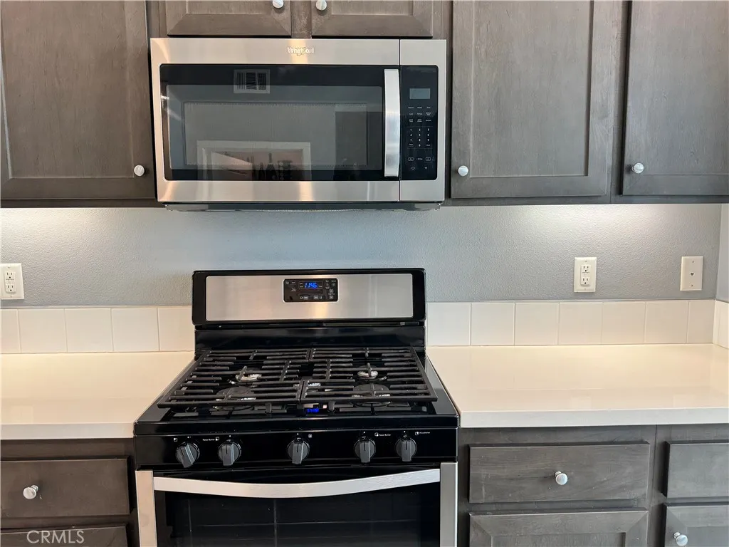 12745 Watt Lane B, Sylmar, California 91342 home-pic-8