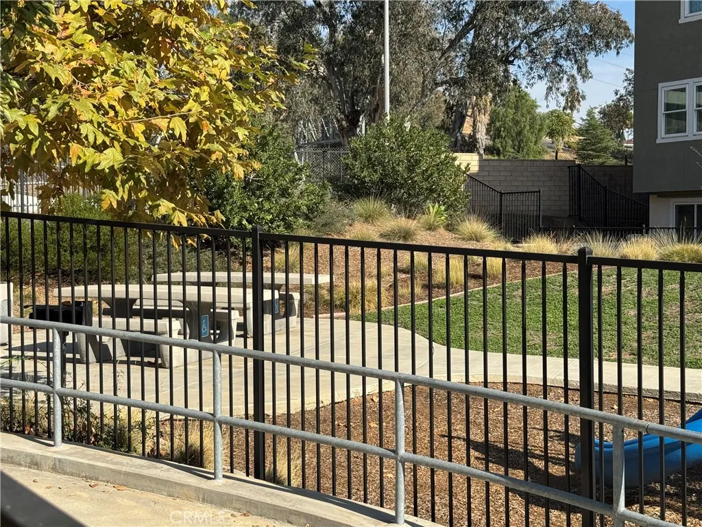 12745 Watt Lane B, Sylmar, California 91342 home-pic-35