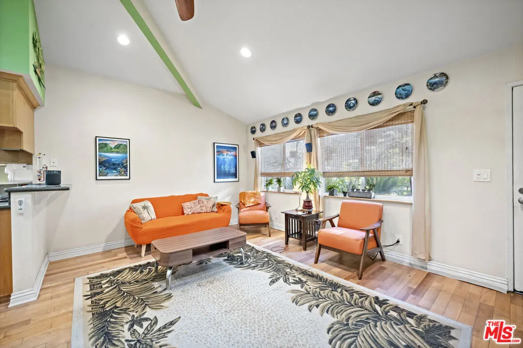 1100 Walnut Avenue 6, Long Beach, California 90813 home-pic-13