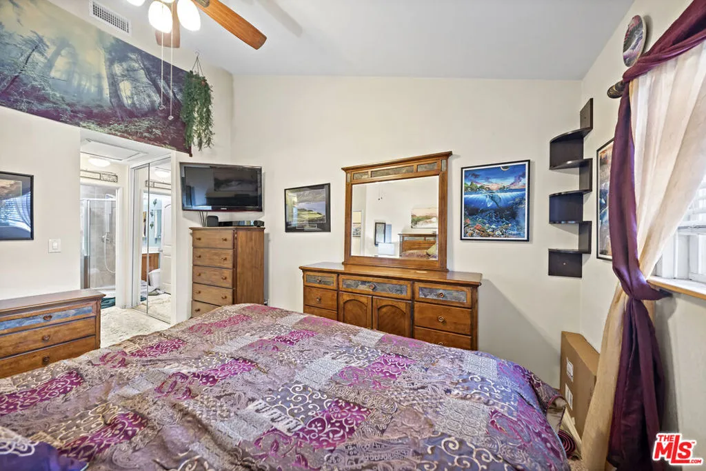 1100 Walnut Avenue 6, Long Beach, California 90813 home-pic-6