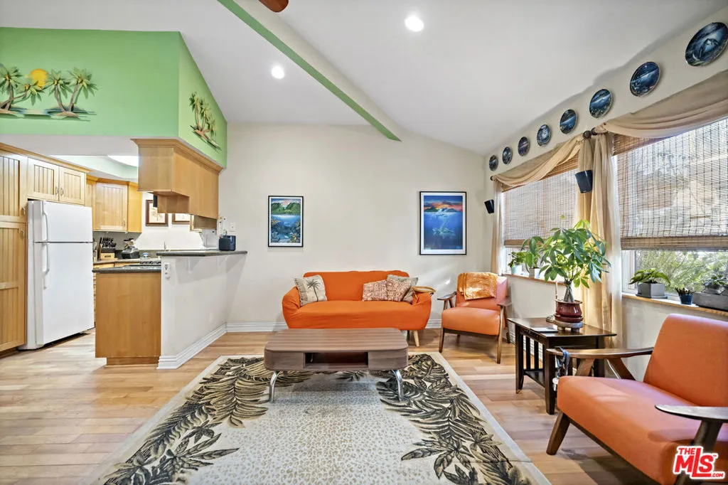 1100 Walnut Avenue 6, Long Beach, California 90813 home-pic-23