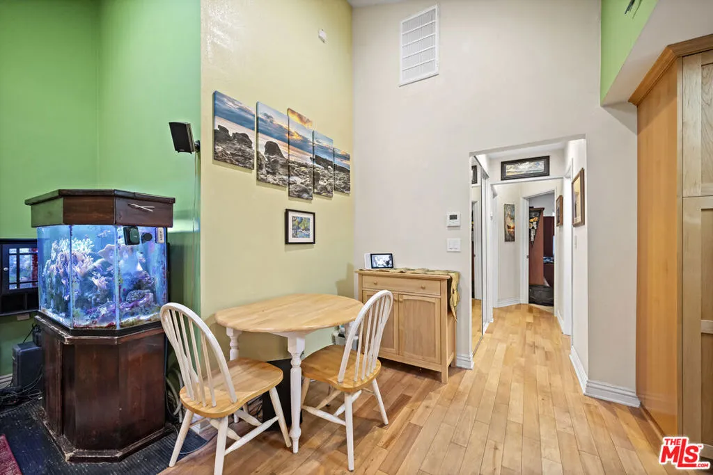 1100 Walnut Avenue 6, Long Beach, California 90813 home-pic-11