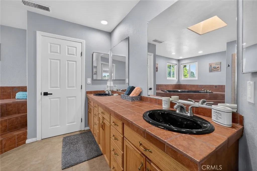 1501 Rock Springs Road, San Marcos, California 92069 home-pic-47