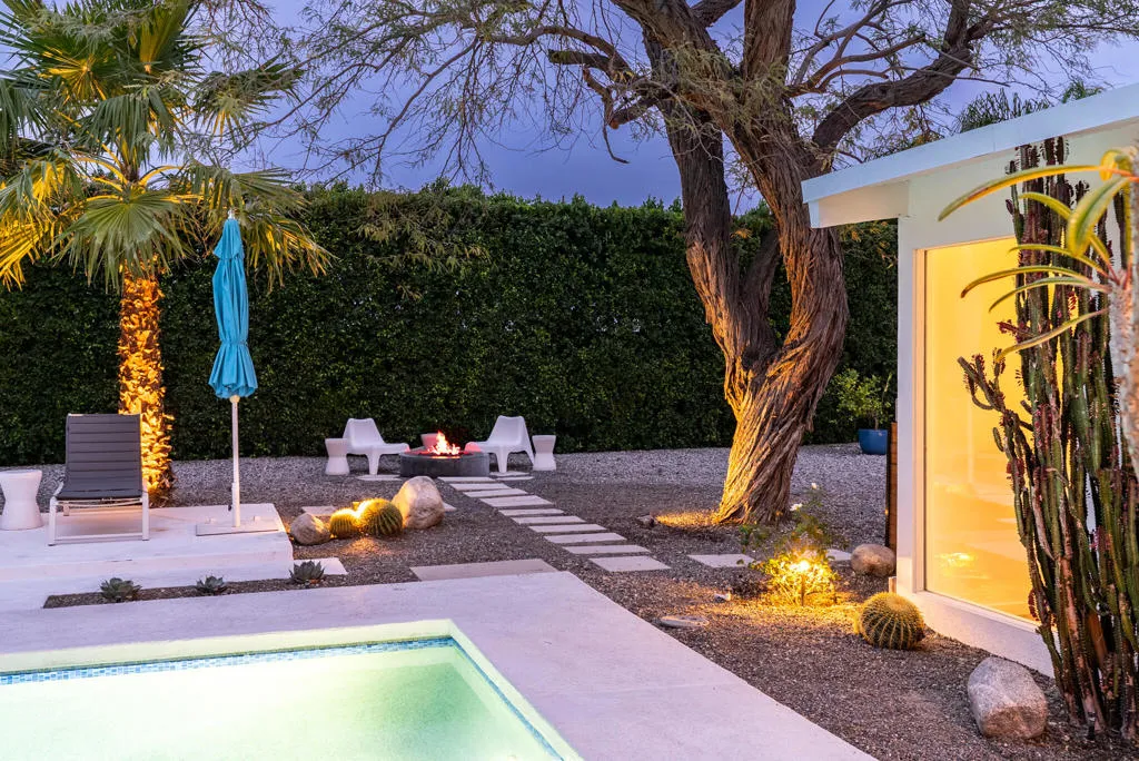 2550 N Kitty Hawk Drive, Palm Springs, California 92262 home-pic-48