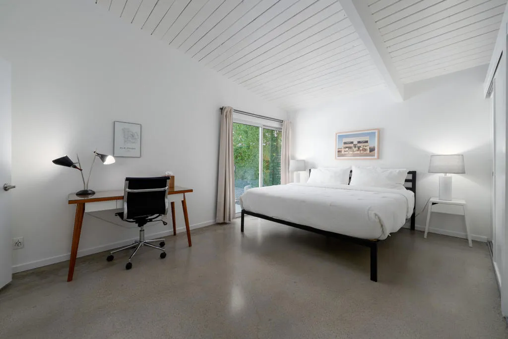 2550 N Kitty Hawk Drive, Palm Springs, California 92262 home-pic-15