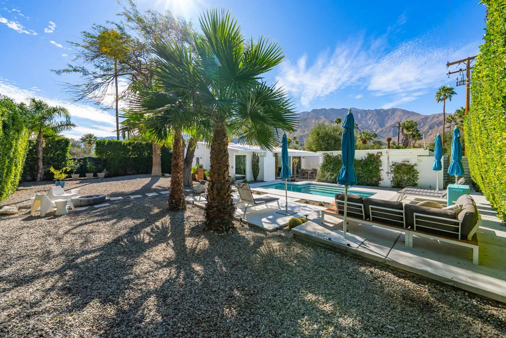2550 N Kitty Hawk Drive, Palm Springs, California 92262 home-pic-2