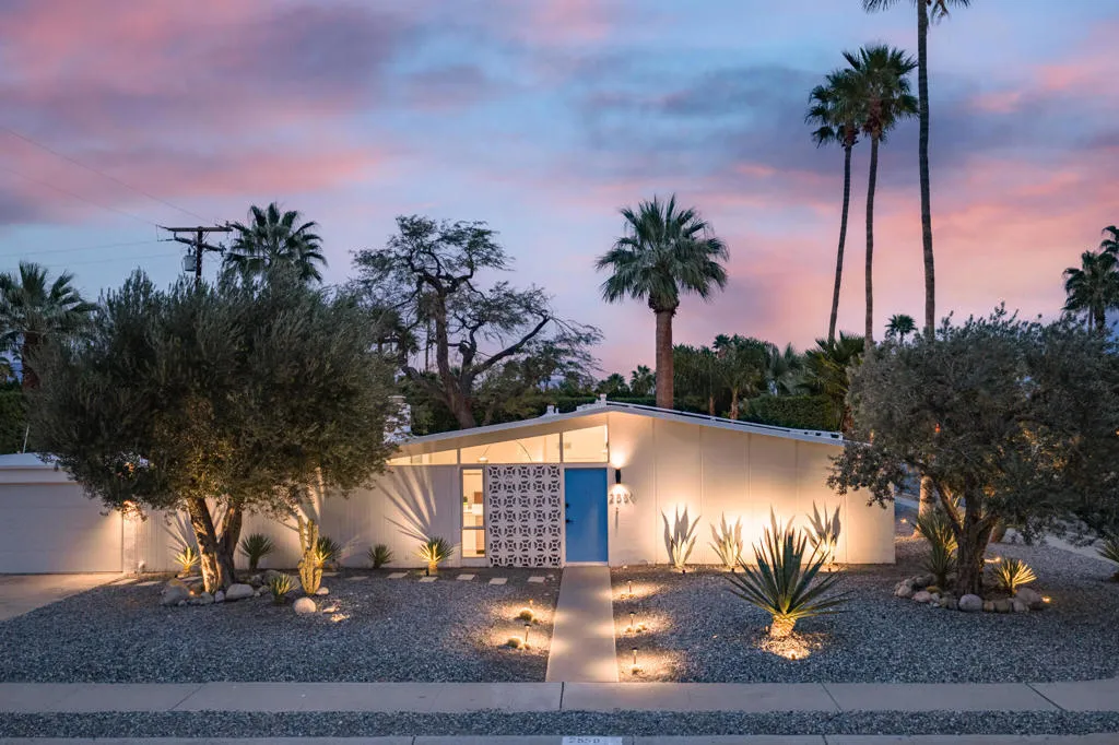 2550 N Kitty Hawk Drive, Palm Springs, California 92262 home-pic-49