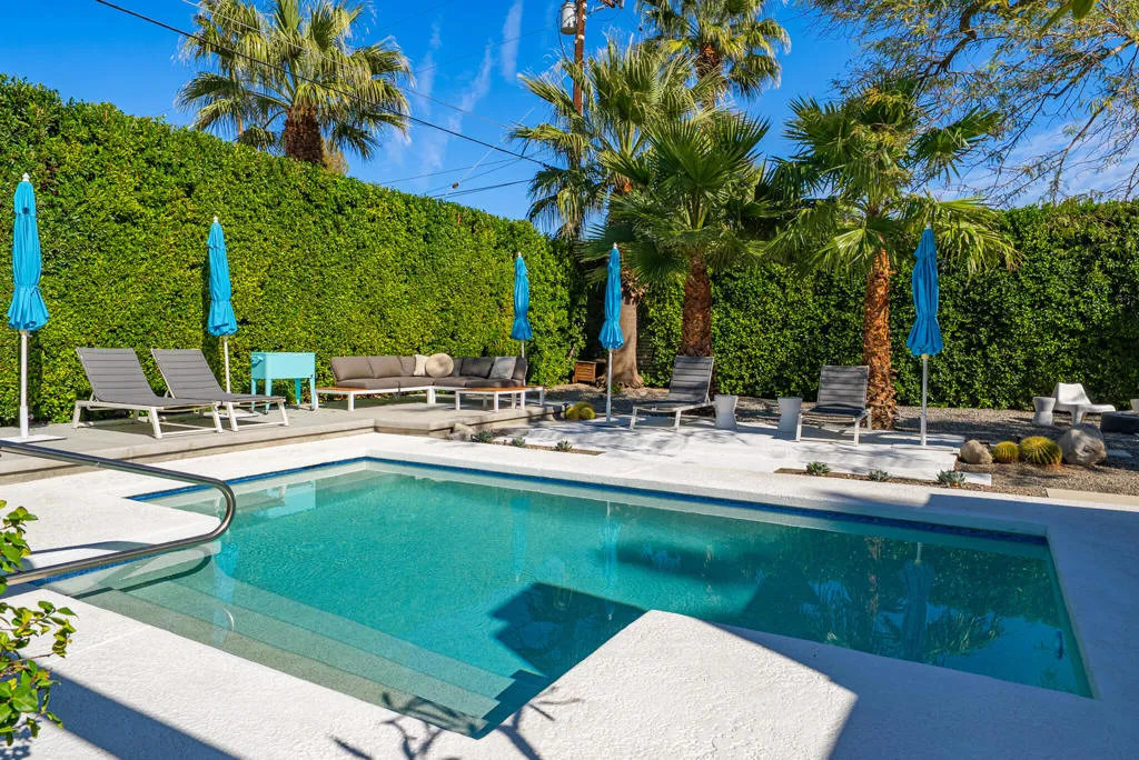 2550 N Kitty Hawk Drive, Palm Springs, California 92262 home-pic-36