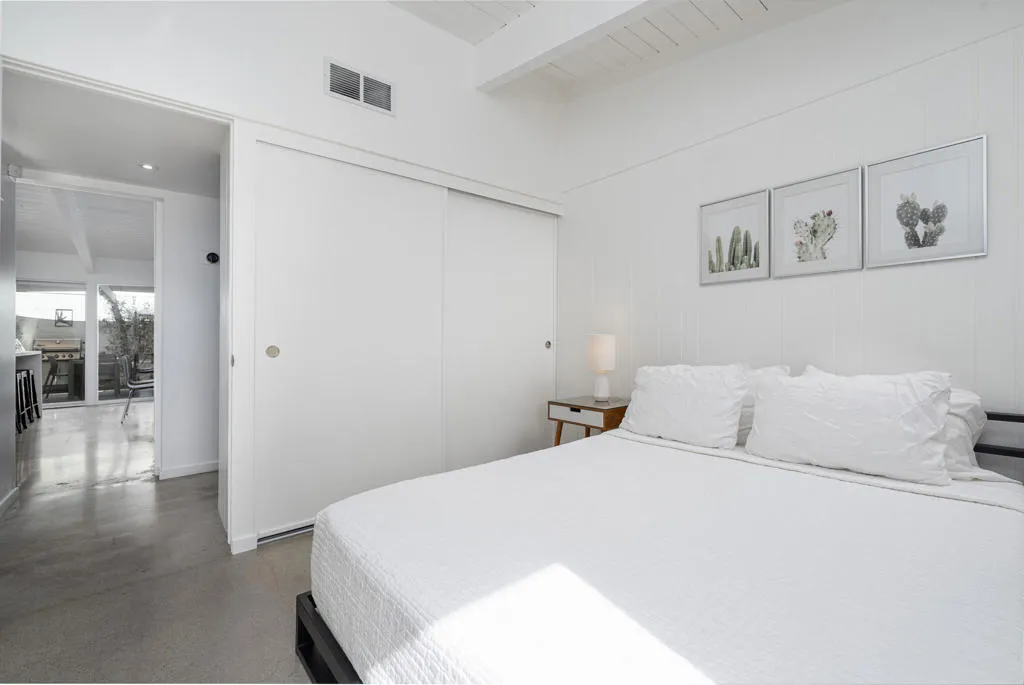 2550 N Kitty Hawk Drive, Palm Springs, California 92262 home-pic-21