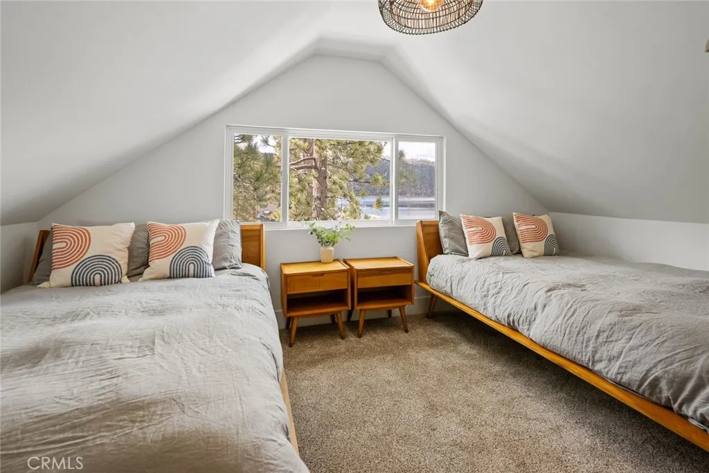 827 Penninsula, Big Bear Lake, California 92315 home-pic-48
