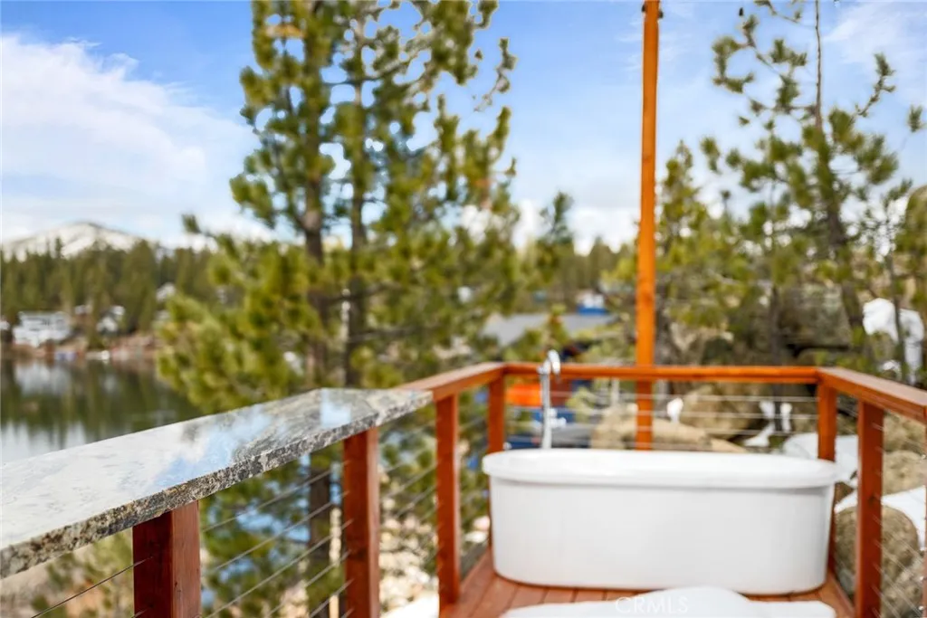 827 Penninsula, Big Bear Lake, California 92315 home-pic-46
