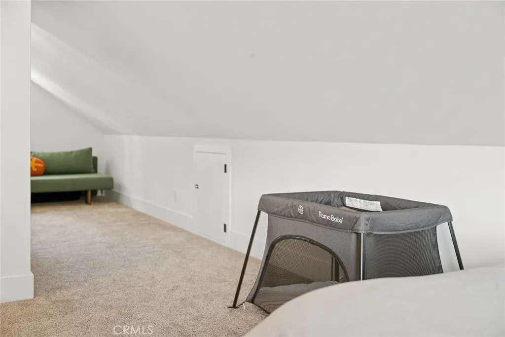 827 Penninsula, Big Bear Lake, California 92315 home-pic-40