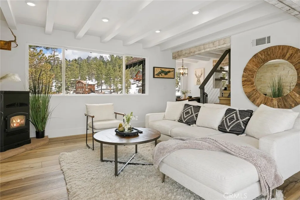 827 Penninsula, Big Bear Lake, California 92315 home-pic-21