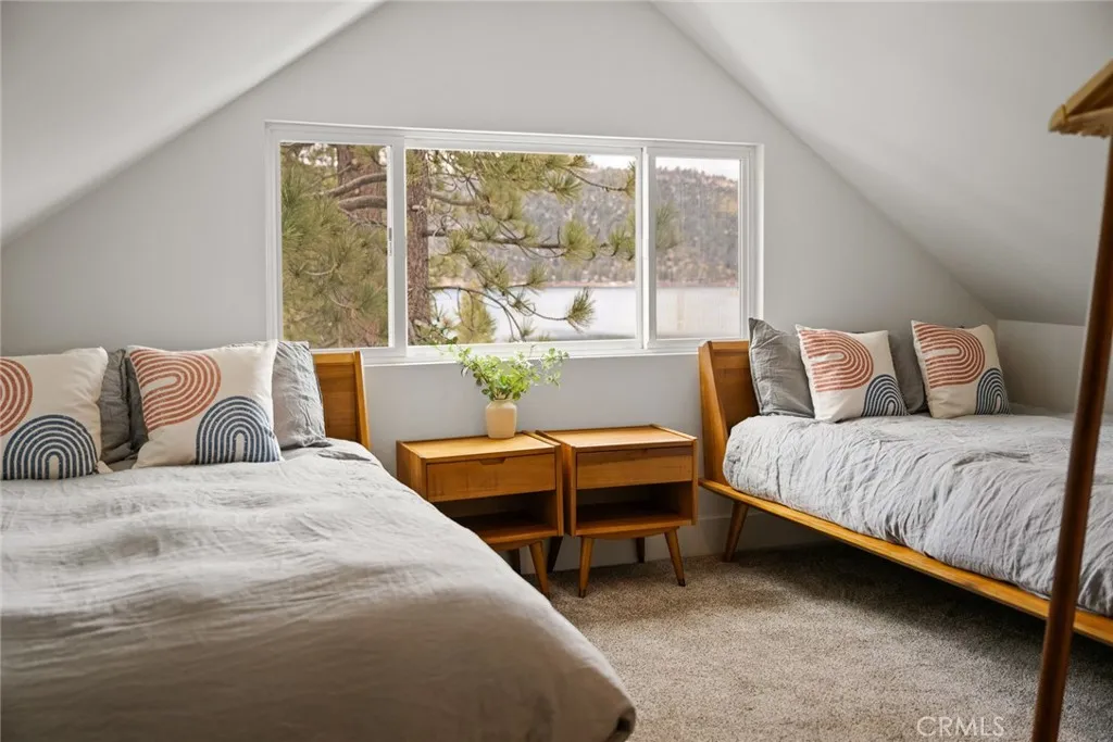 827 Penninsula, Big Bear Lake, California 92315 home-pic-38