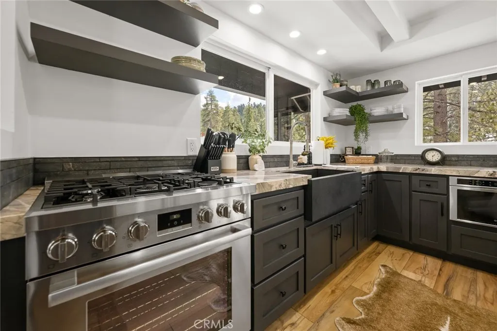 827 Penninsula, Big Bear Lake, California 92315 home-pic-14