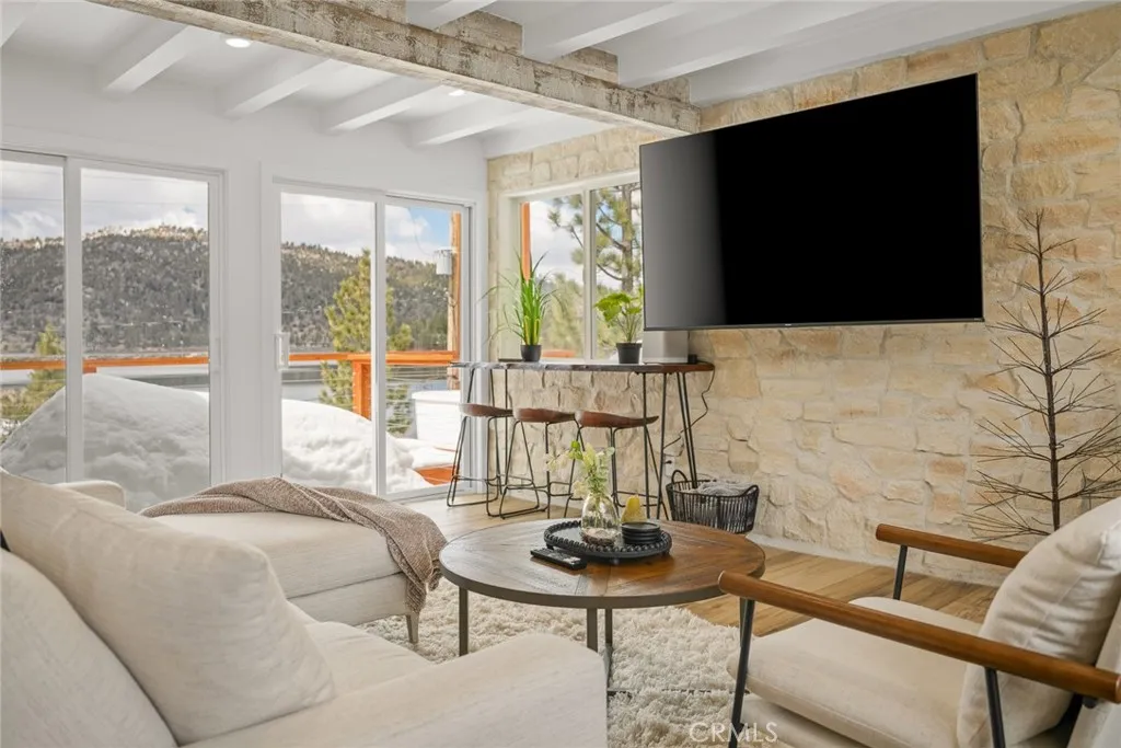827 Penninsula, Big Bear Lake, California 92315 home-pic-19