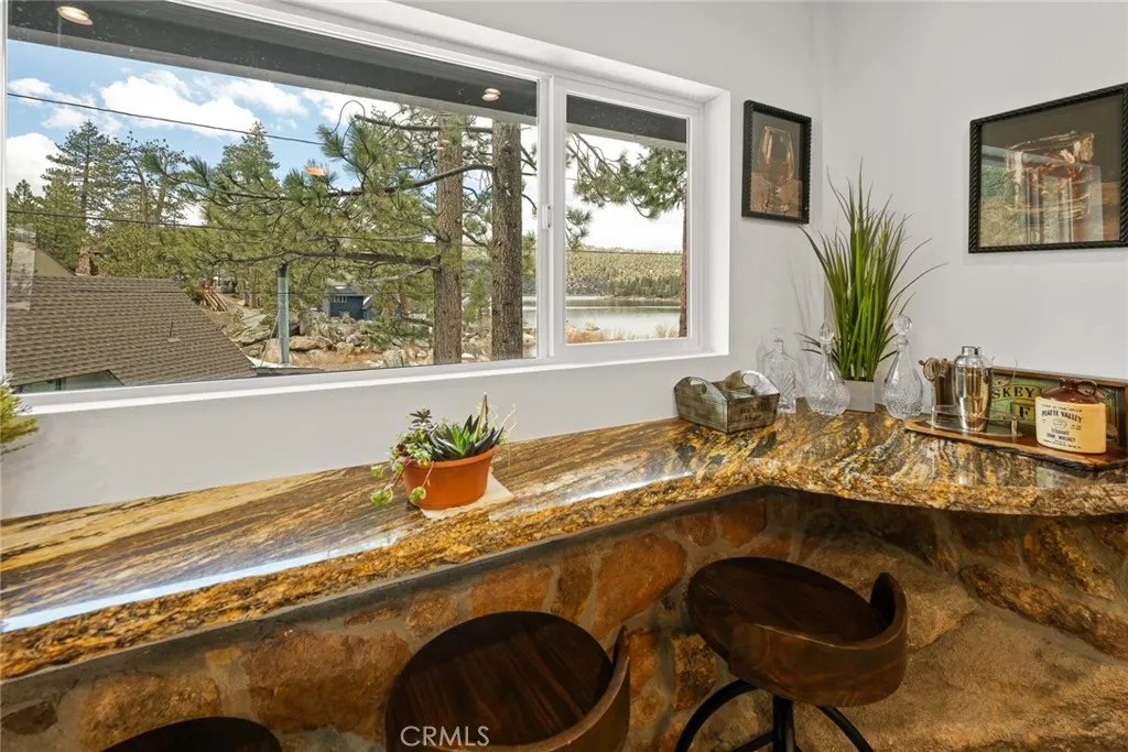 827 Penninsula, Big Bear Lake, California 92315 home-pic-51