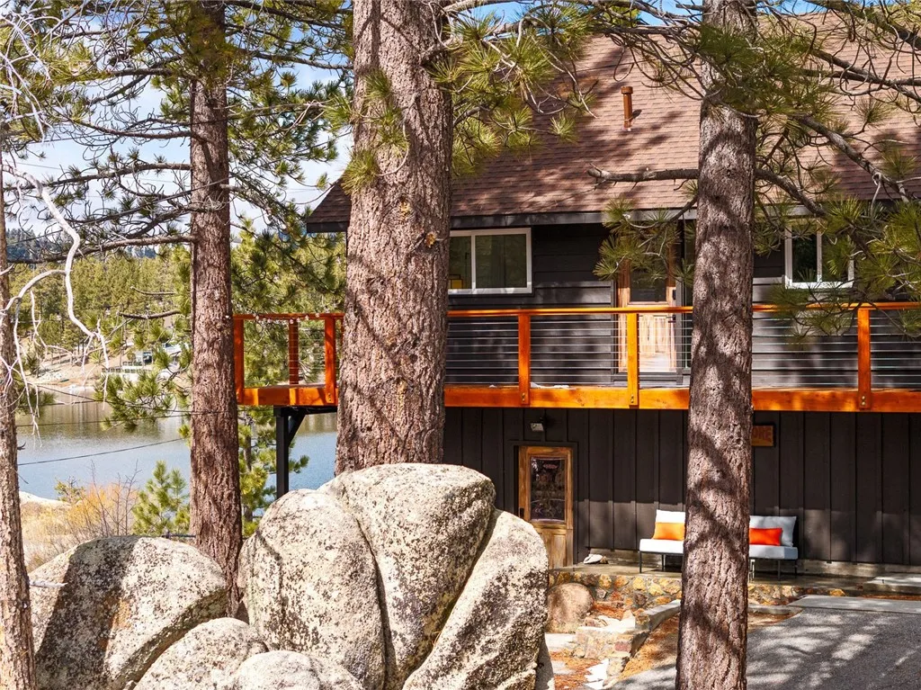 827 Penninsula, Big Bear Lake, California 92315 home-pic-61