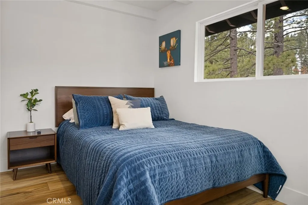 827 Penninsula, Big Bear Lake, California 92315 home-pic-35