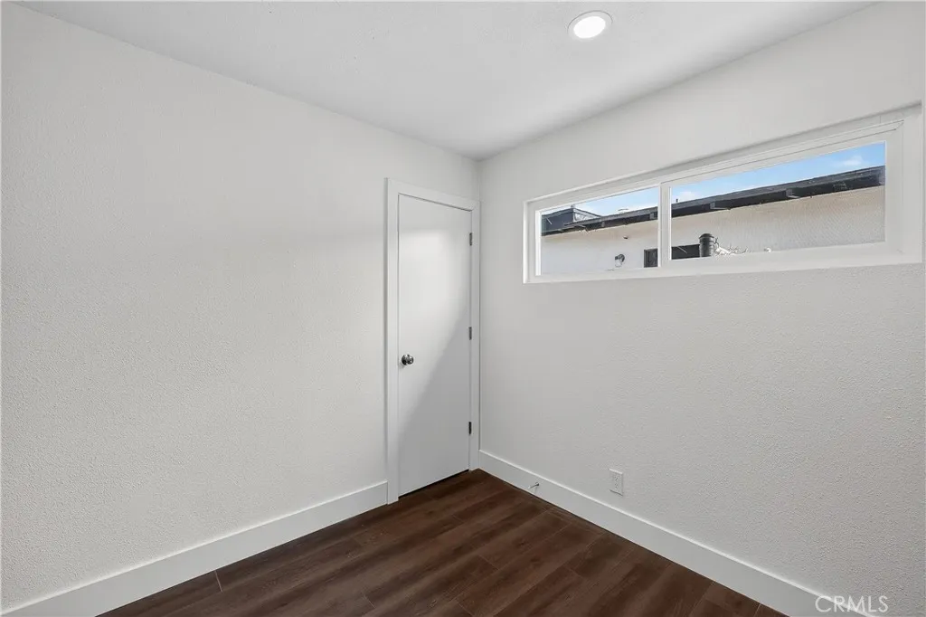 1013 -1017 W Santa Fe Avenue, Merced, California 95340 home-pic-20