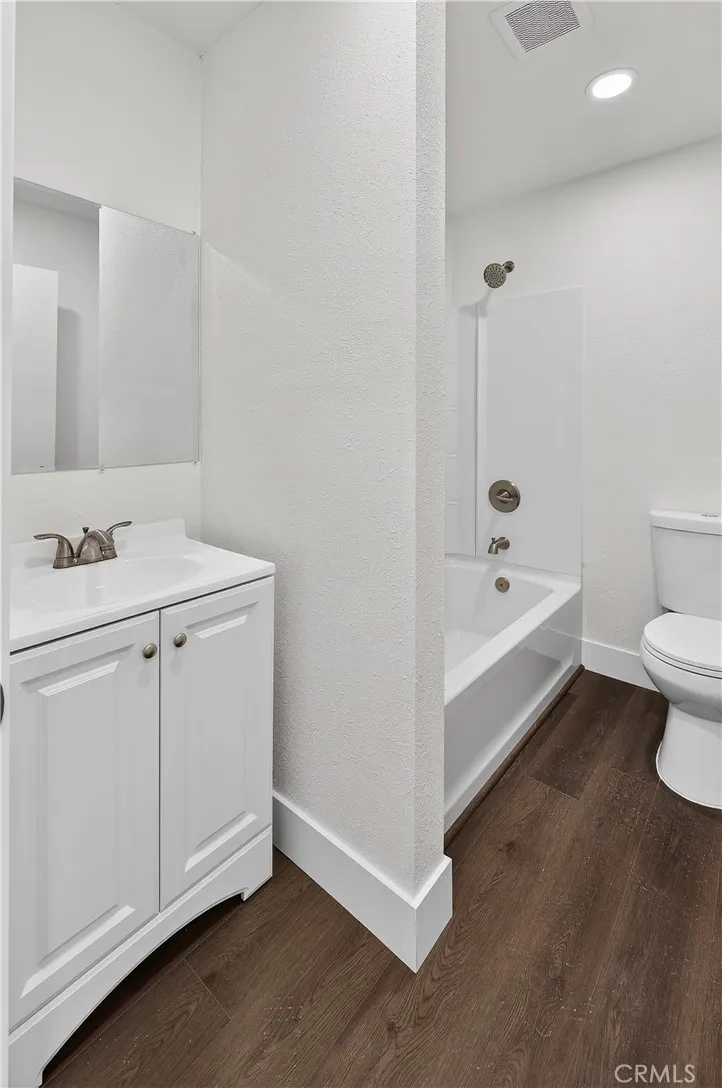 1013 -1017 W Santa Fe Avenue, Merced, California 95340 home-pic-48