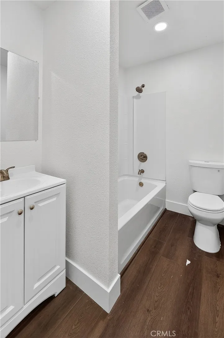 1013 -1017 W Santa Fe Avenue, Merced, California 95340 home-pic-24