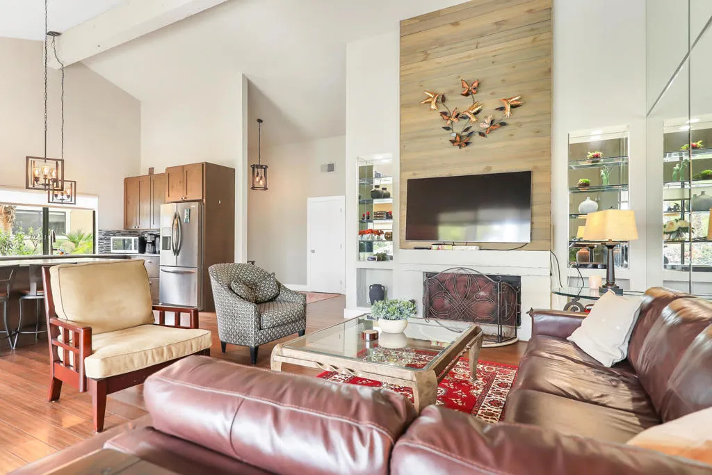 331 Red River Road, Palm Desert, California 92211 home-pic-8
