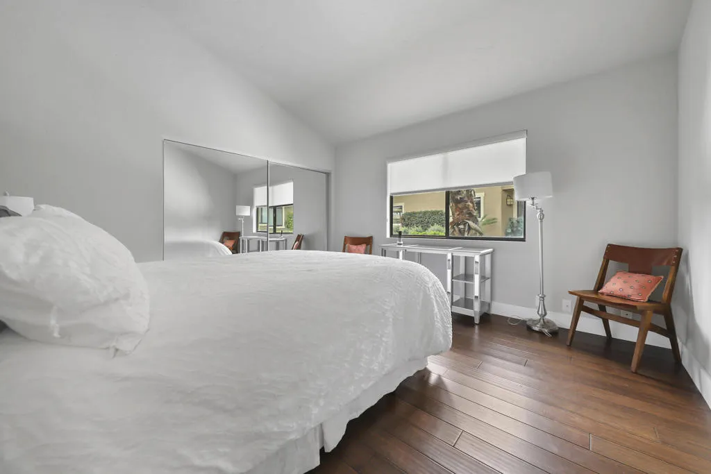 331 Red River Road, Palm Desert, California 92211 home-pic-17
