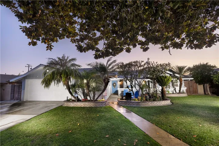 1447 S Easy Way, Anaheim, California 92804