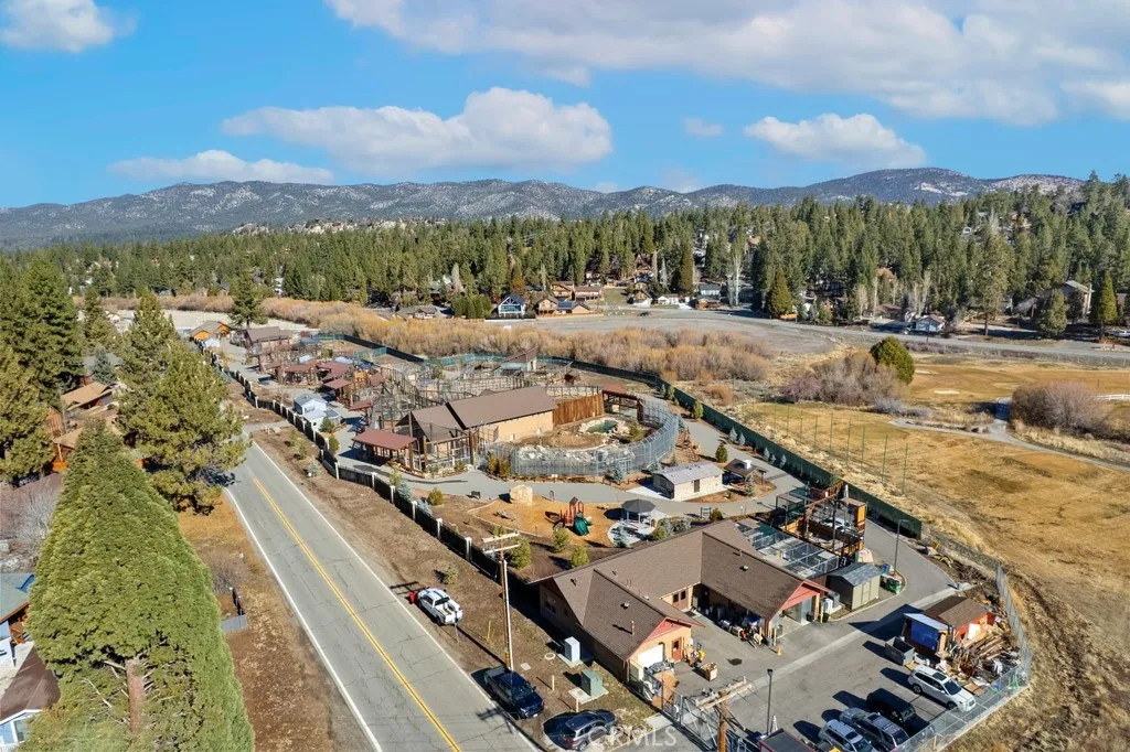1218 Siskiyou Drive, Big Bear Lake, California 92315 home-pic-35