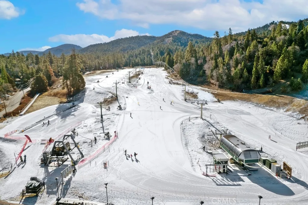 1218 Siskiyou Drive, Big Bear Lake, California 92315 home-pic-36