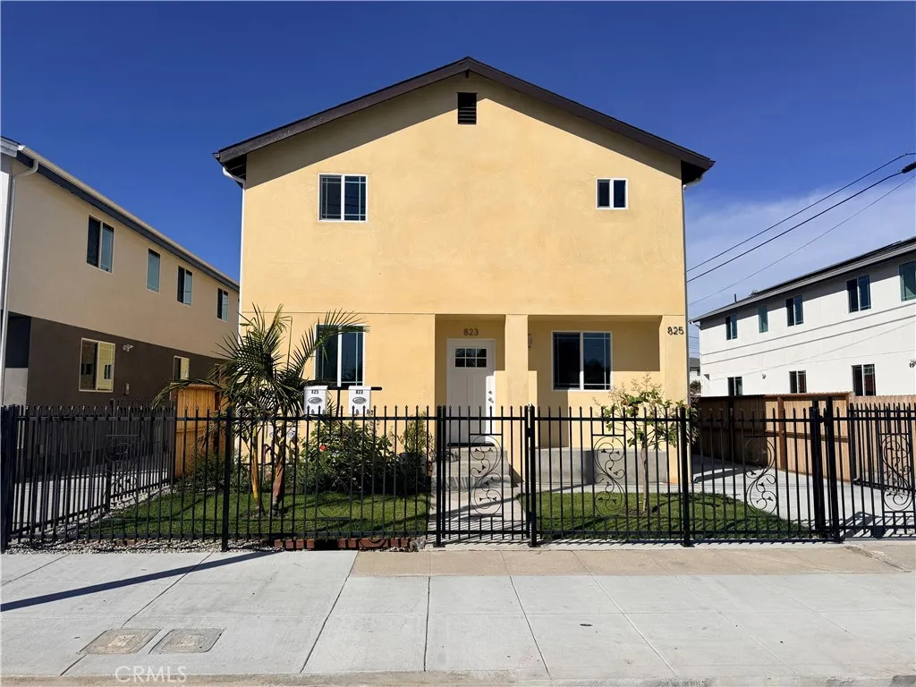 823 W G, Wilmington, California 90744 home-pic-1