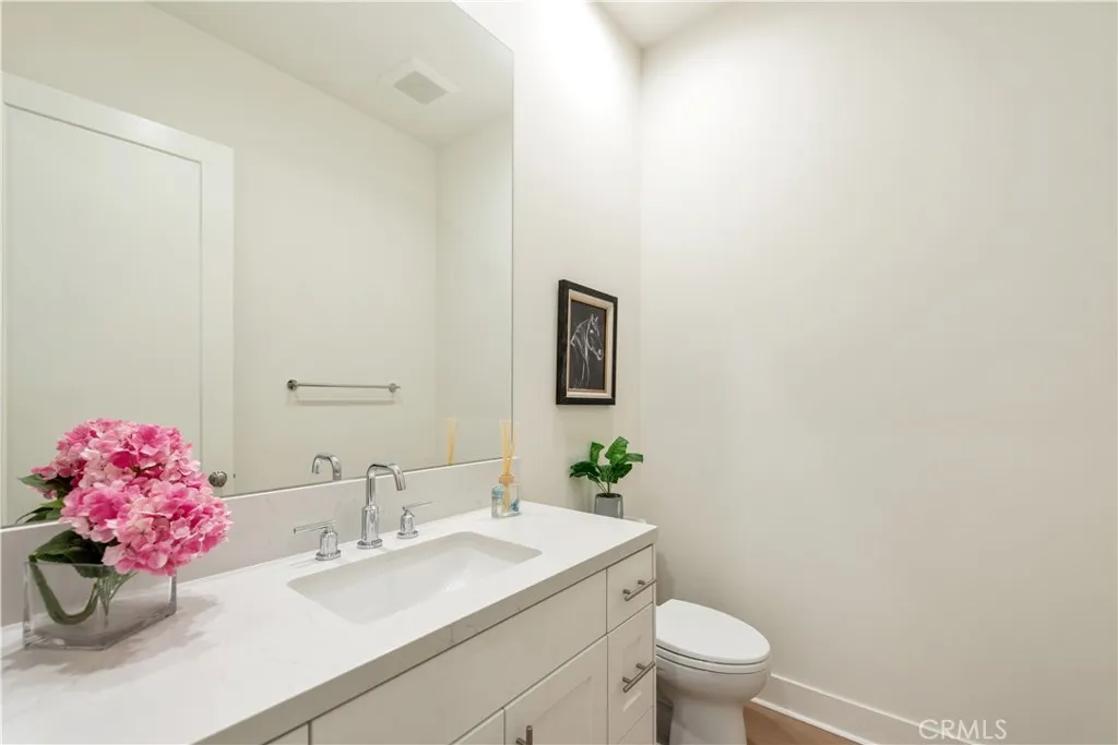 100 Bright Star, Irvine, California 92618 home-pic-19