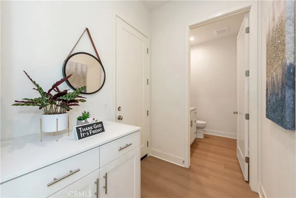 100 Bright Star, Irvine, California 92618 home-pic-23