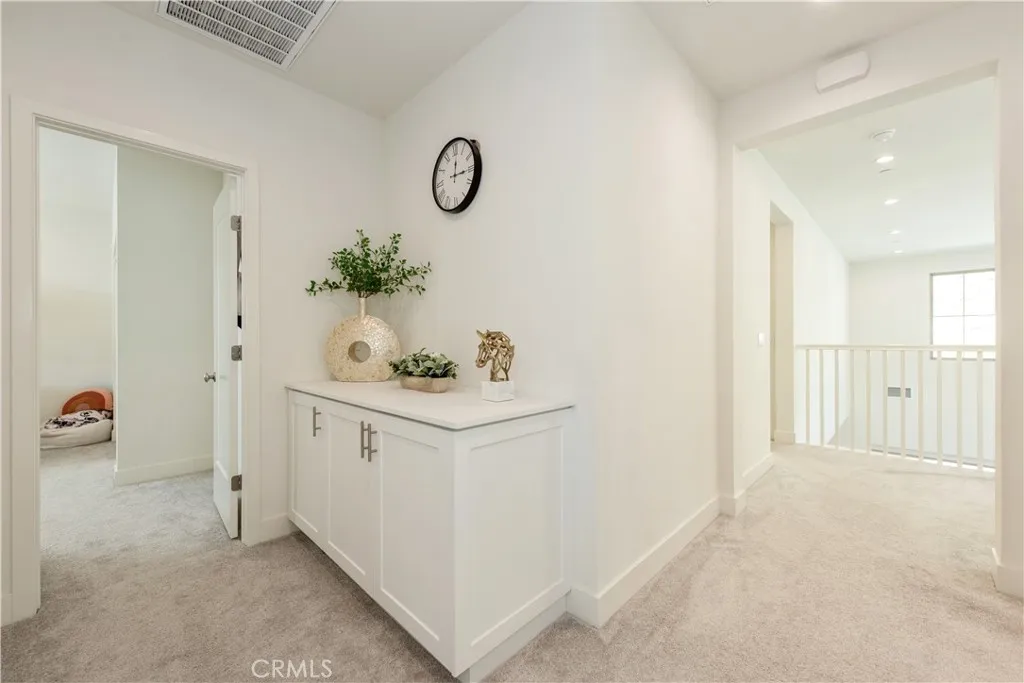 100 Bright Star, Irvine, California 92618 home-pic-32