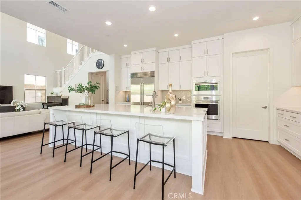 100 Bright Star, Irvine, California 92618 home-pic-13